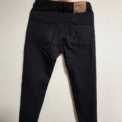 NEBAGY ジーンズ　黒いジーンズの画像