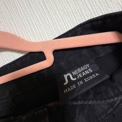 NEBAGY ジーンズ　黒いジーンズの画像