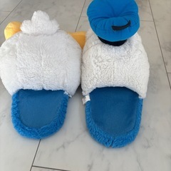 取引中 ドナルド スリッパの画像