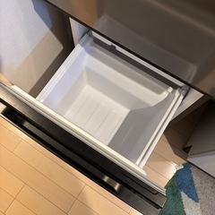 【引っ越しのため】2022年製 AQUA 冷蔵庫135L AQR-J14Nの画像