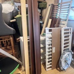 クイーンベットフレームの画像