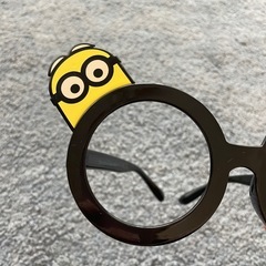 ミニオンUSJサングラスの画像
