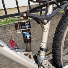 TREK Liquid フルサスマウンテンバイク 高性能パーツ多数搭載の画像