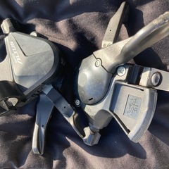 ❌️　ジャンク品　自転車　シフター　変速　シマノ　アルタス　　9速 2速　セット　 SL-M 2010の画像