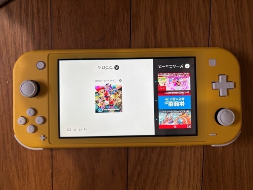任天堂　Switchライト