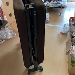 折りたたみベッドの画像