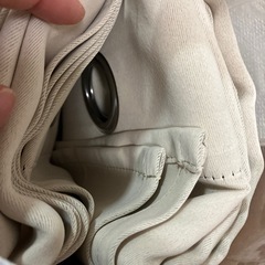 【美品】ドレープカーテン 遮光　ベージュ　丸穴付き　突っ張り棒の画像