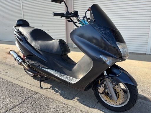 ⭐️自賠責付❗️色々カスタム車両⭐️マジェスティ125.FIモデル⭐️バッテリー・プラグ・グリップなどなど新品⭐️