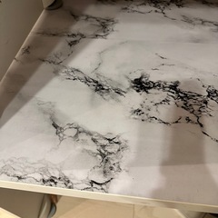 学習机　　ベンチ　多様なテーブルの画像