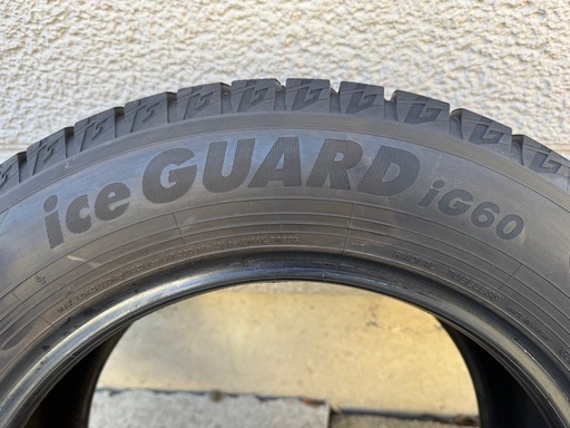 ★YOKOHAMAヨコハマタイヤ  アイスガード IG60 215/60R16 95Qスタッドレスタイヤ4本セット★中古品