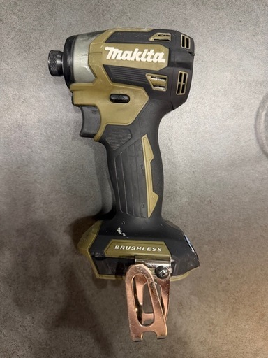 最終値下げ！ マキタ　18V 充電式インパクトドライバー　本体のみ