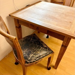 南国風　2人用ダイニングテーブルの画像