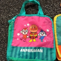 アンパンマンバックの画像