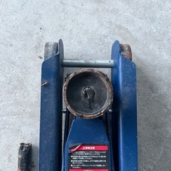 2t油圧ジャッキの画像