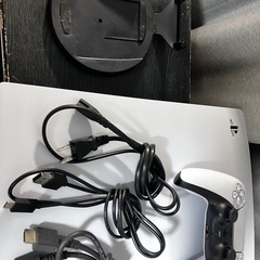 プレイステーション5本体＋付属品（写真参照）　ゲームソフト（mhw:ib) Playstaion5 PS5の画像