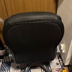 ゲーミングチェア　パソコンチェアの画像