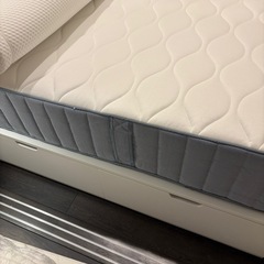 IKEA 収納付きセミダブルベッド  フレーム のみの画像