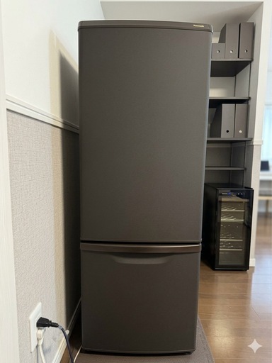 【2023年製/美品】パナソニック 冷蔵庫 168L 茶 (NR-B17HW-T)