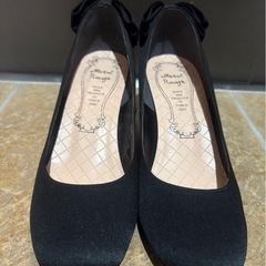日本製 リボン  パンプスの画像