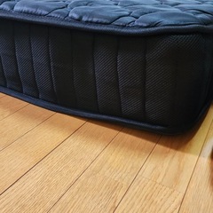 ダブルマットレスの画像
