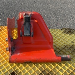 トラクター用　部品　パーツ　サイドカバー　補助カバー　クボタトラクター　ロータリー　補助カバー　尾輪　ビリン　片方のみの画像