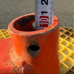 クボタ　左右セット　尾輪　トラクター用　金具　パーツ　部品　ロータリー　農機具の画像