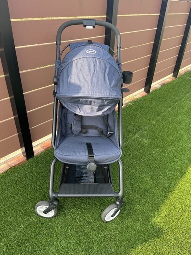 cybex サイベックス イージーS      専用カップホルダー付き
