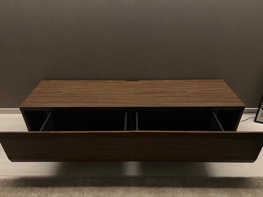 【美品傷無し】150cm幅 テレビ台 ウォールナット／北欧モダン・収納充実