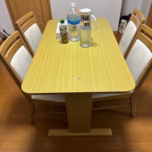 てーテーブル