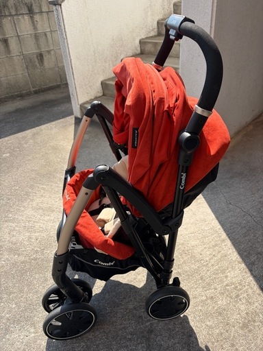 「お取引中です」美品✨定価9万円‼️ベビーカーcombi ATTO アルティメットオレンジ