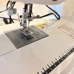 美品JAGUAR TRM-10 コンピューターミシンの画像