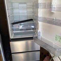 NO B920🌈福岡市内配送設置無料✨🌈冷蔵庫 Delie（デリエ） チタニウムシルバー AQR-V43J-S [430L /4ドア /右開きタイプ]  2019年の画像