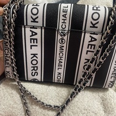 MICHAEL KORS バッグ
の画像