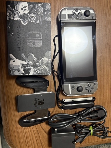 ニンテンドースイッチ　限定カラー