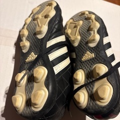中古　adidas スパイク　21.0cmの画像
