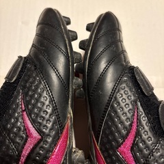 DUARIG（デュアリグ）のジュニア用サッカーシューズ　22.0cmの画像