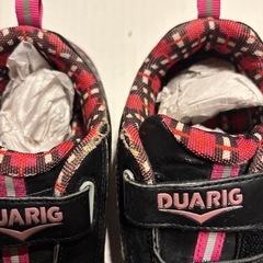 DUARIG（デュアリグ）のジュニア用サッカーシューズ　22.0cmの画像