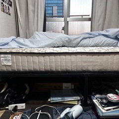 1m*2m スプリングマットとベッドフレームの画像