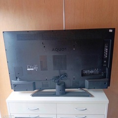 F☆N007 送料設置無料✨モデルルーム展示品　SHARP　液晶テレビ　50型の画像