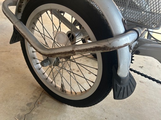 三輪自転車
