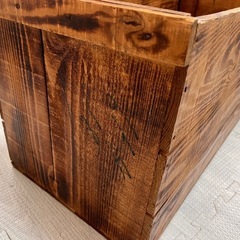 りんご箱(本棚使用可能)の画像