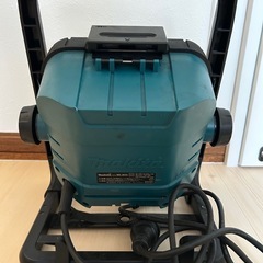 値下げ　マキタ ML805 充電式LEDワークライトの画像