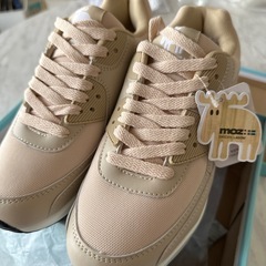 【新品未使用】MOZ スニーカーの画像
