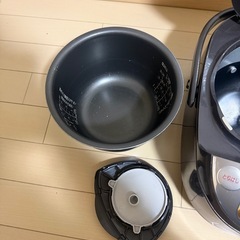 炊飯器の画像