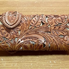 カービングレザーウォレットの画像