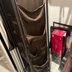 [譲渡者確定]キャスター付き収納家具　棚の画像