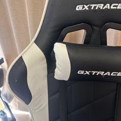 【3/19まで】早い者勝ち、ゲーミングチェア オットマン付きの画像