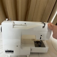 ミシン（針が動かない・ジャンク）100円で譲りますの画像