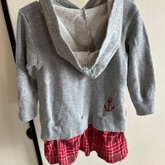 値引きしました😀美品　+/miniパーカーワンピ　90の画像