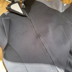 ウエットスーツ Mサイズ 新品の画像